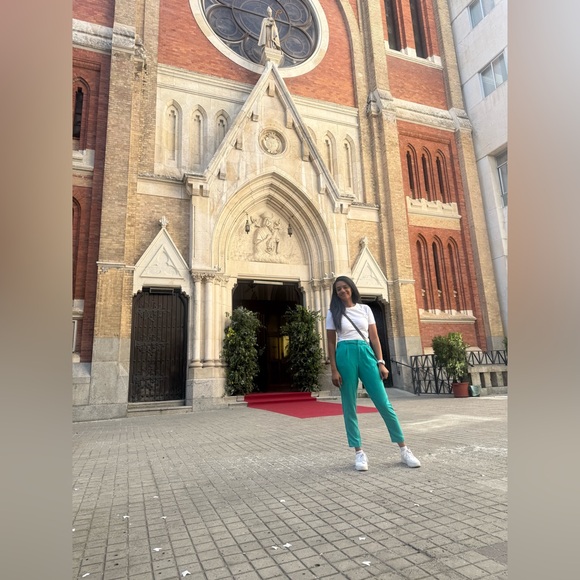 Meet your Posher, Rabyya - Picture 8 of 11